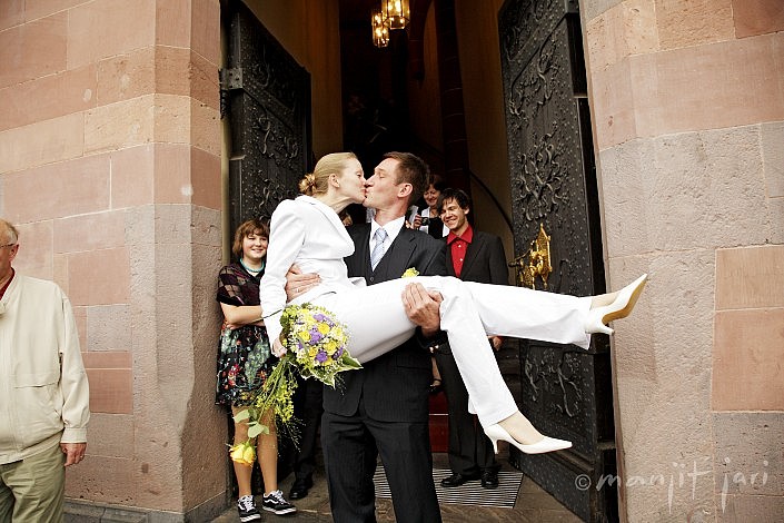 Fotograf Manjit Jari shootet eine Hochzeit am Römer in Frankfurt Main